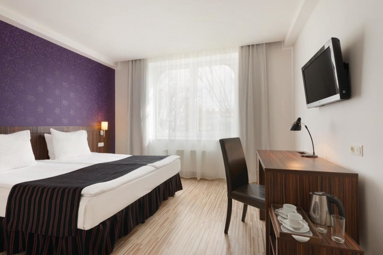 Отель Rija VEF Hotel with FREE Parking Рига-8