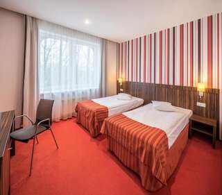 Отель Rija VEF Hotel with FREE Parking Рига Стандартный двухместный номер с 1 кроватью или 2 отдельными кроватями-2