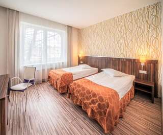 Отель Rija VEF Hotel with FREE Parking Рига Стандартный двухместный номер с 1 кроватью или 2 отдельными кроватями-5