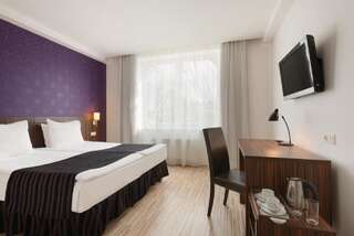 Отель Rija VEF Hotel with FREE Parking Рига Двухместный номер «Комфорт» с 1 кроватью или 2 отдельными кроватями-1